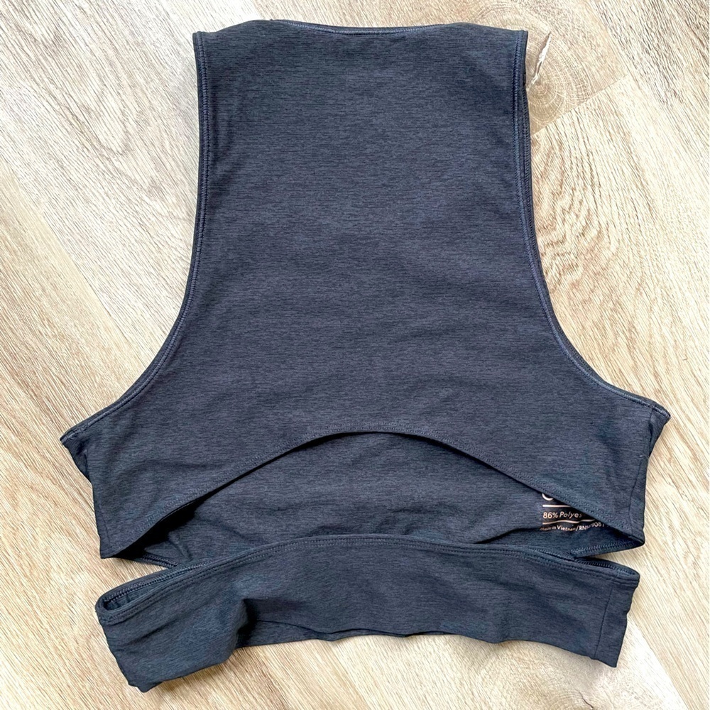 Outdoor Voices Slashback Crop, Charcoal, Women’s Size M - Picture 5 of 6